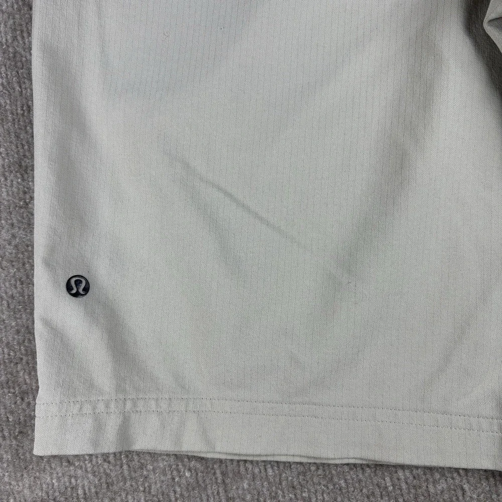 Lululemon Commission Shorts Mens 34 Khaki Stretch Golf Chino Casual 10